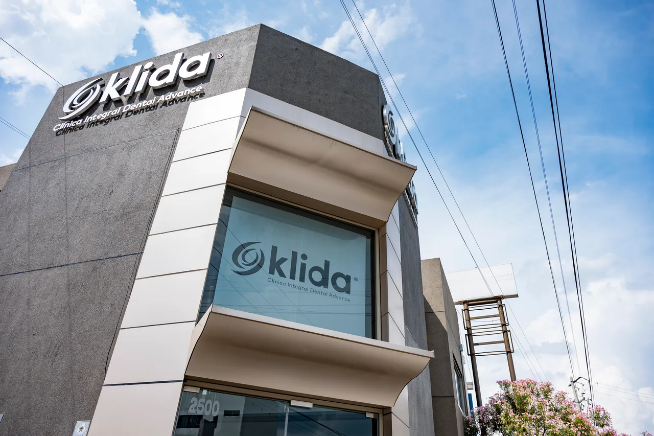 Fachada del edificio de Klida con el logotipo